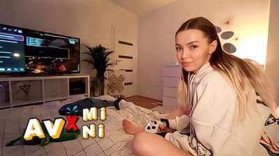 หนังเอวีฝรั่ง ชวนแค่เล่นเกมอย่างเดียวไม่มีจริง LIs Evans